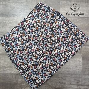 Loft Floral Mini Skirt Size 8